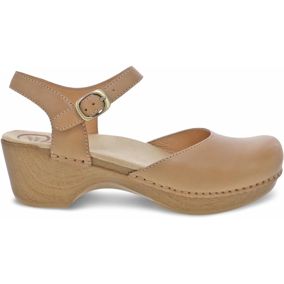 Dansko Sam clogs in neutral tan - Picture 5 of 5